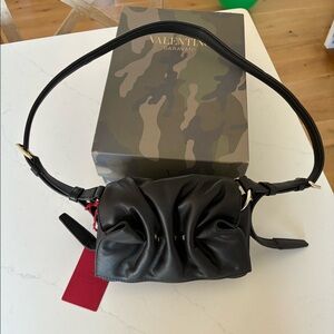 Brand new unused Valentino small shoulder bag. Black rockstud leather